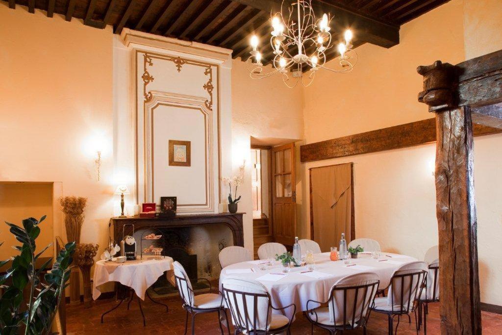 מירפואה Hotel Les Remparts מראה חיצוני תמונה