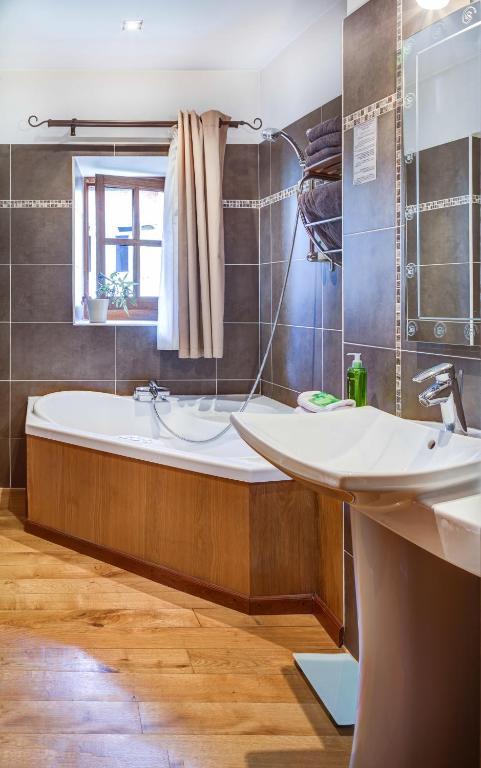 מירפואה Hotel Les Remparts חדר תמונה