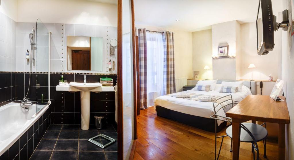 מירפואה Hotel Les Remparts חדר תמונה