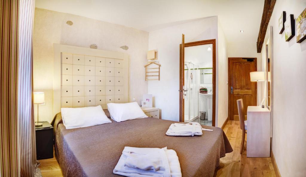 מירפואה Hotel Les Remparts חדר תמונה