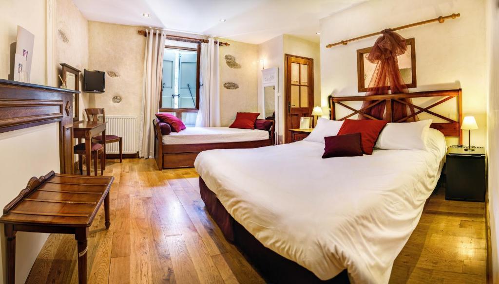 מירפואה Hotel Les Remparts חדר תמונה