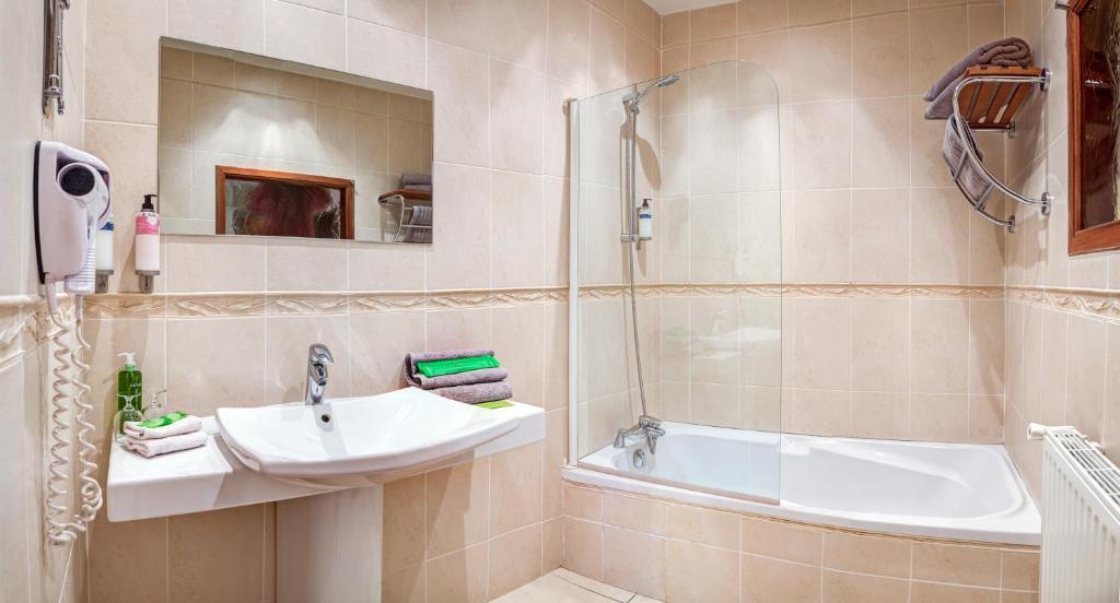 מירפואה Hotel Les Remparts חדר תמונה