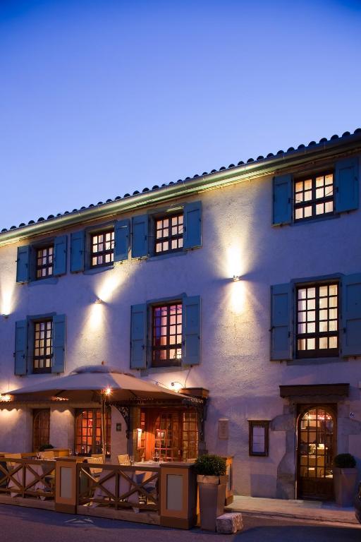 מירפואה Hotel Les Remparts מראה חיצוני תמונה