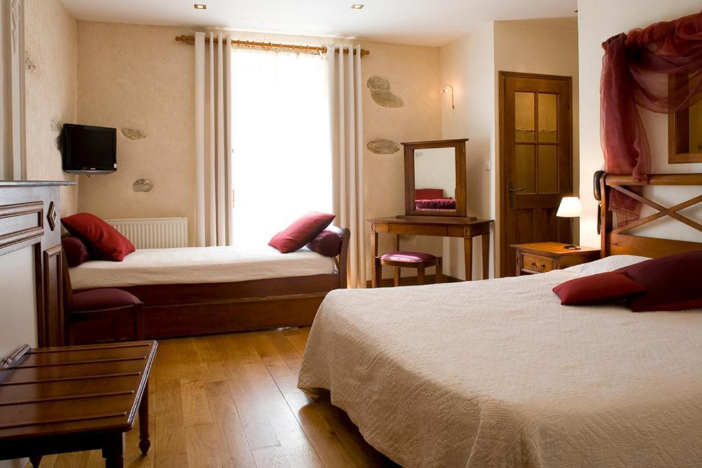 מירפואה Hotel Les Remparts חדר תמונה